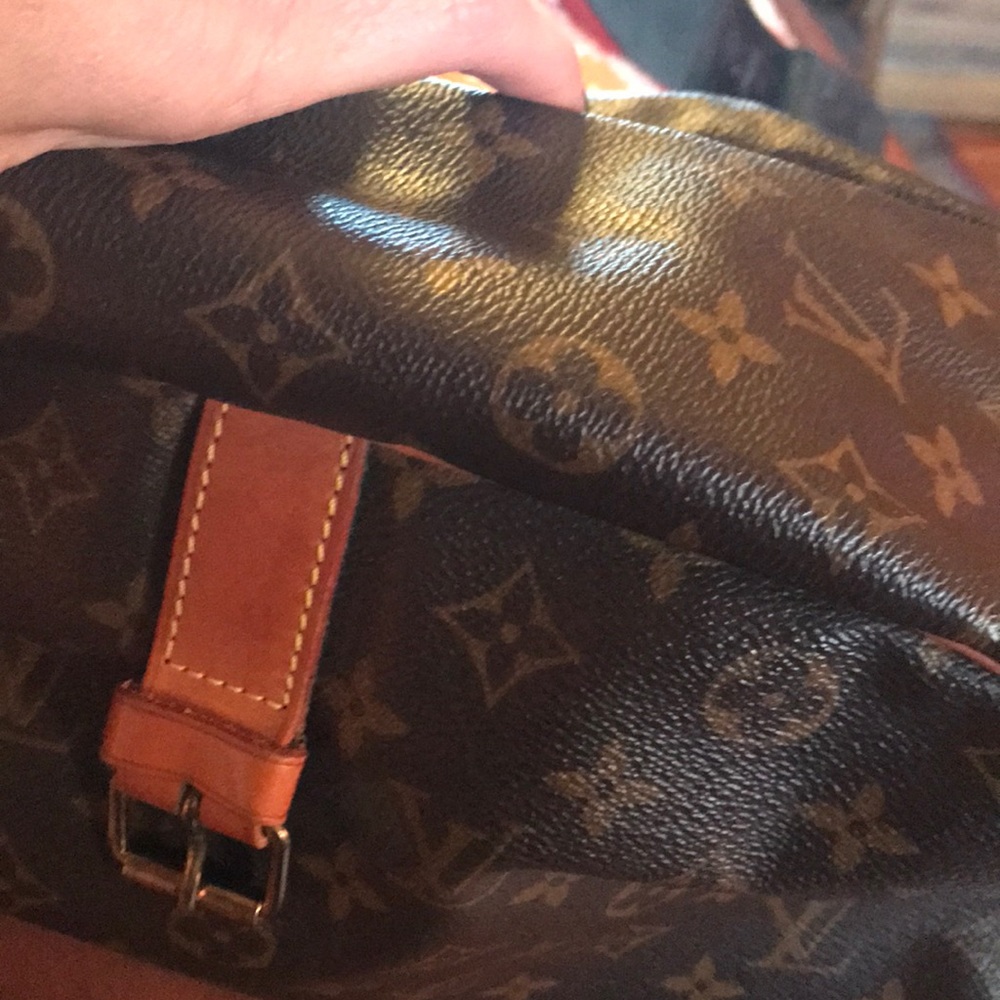 lv - Picture 2 of 6